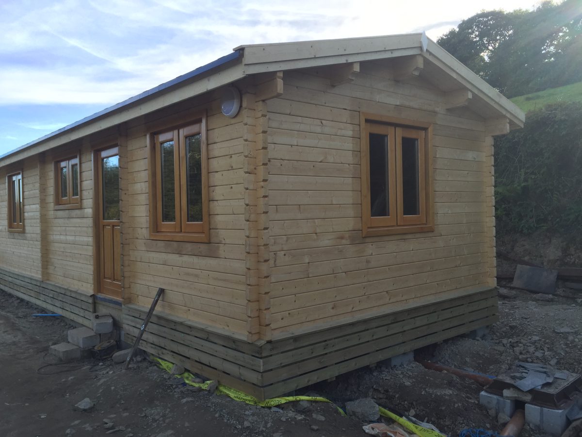 Mobile unit log cabin, 10.4m x 3.9m, Liskeard, Cornwall South West Log Cabins
